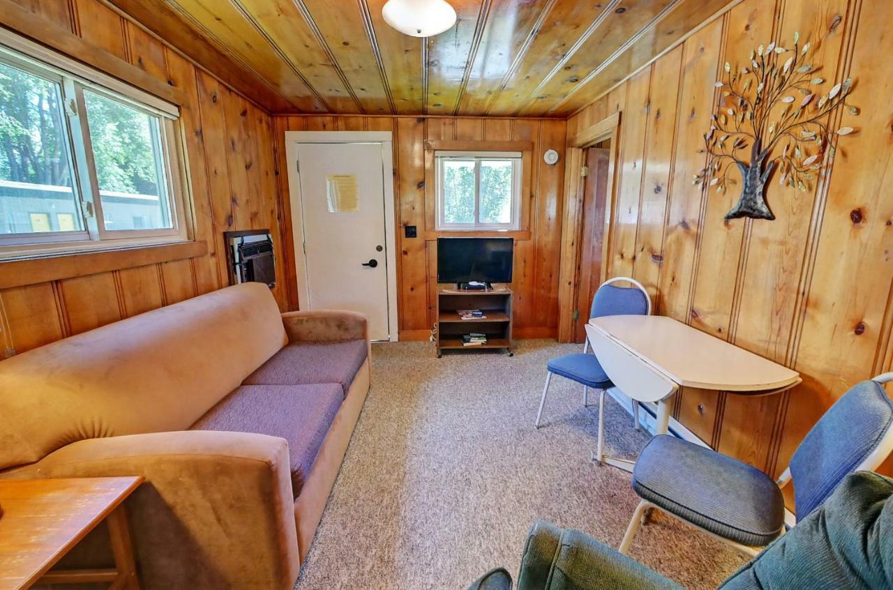 Idle A While Cabins Twisp Exterior photo